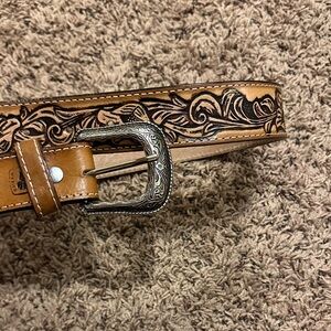 Leather belt made in Mexico - hand tooled floral